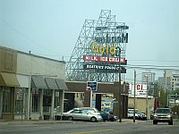 USA - Tulsa OK - Meadow Gold Sign (16 Apr 2009)